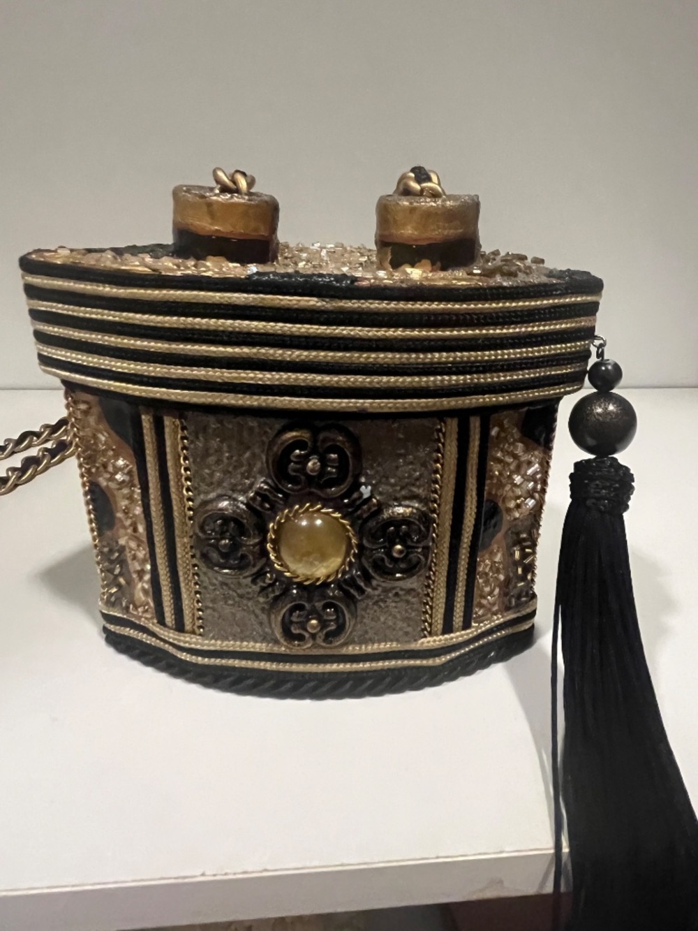 Vtg Mary Frances Beaded Hard Shell Box Bag Lift-Off Lid Renaissance Victorian - Picture 14 of 16